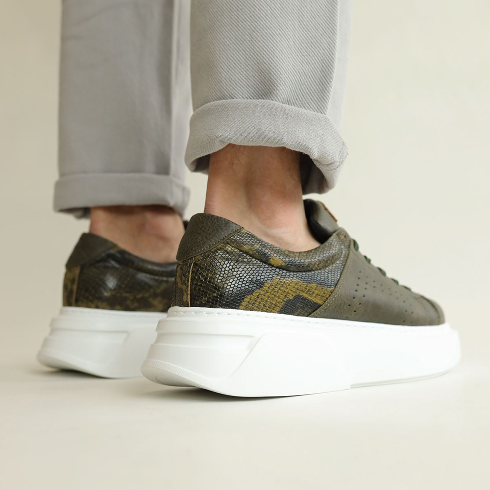 khaki mens nike trainers